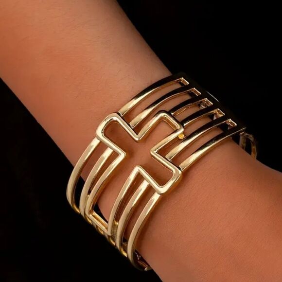 Cross stretch bracelet - Picture 2 of 12